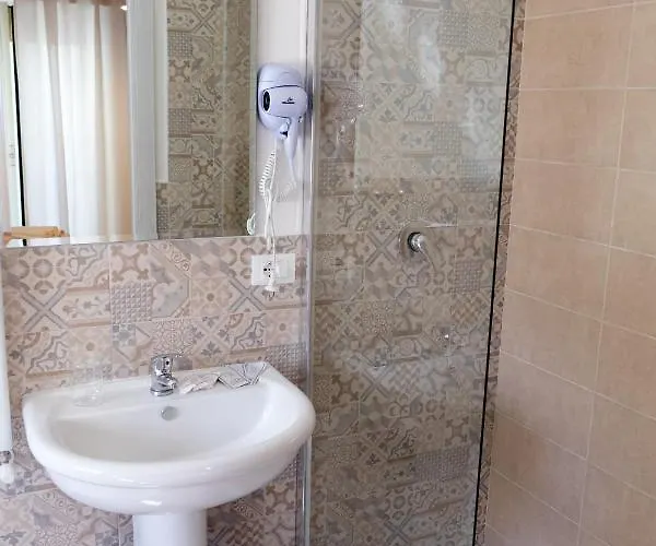 Eli فندق مبيت وإفطار 3*